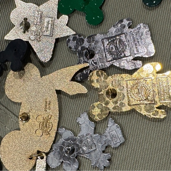 Tinkerbell Pin Trading Lanyard with Pins & Limited Release Lilo & Stitch Key - Picture 14 of 16